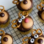 1 11 Reindeer Cupcakes